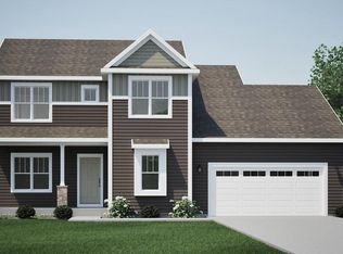 12185 W Greenway Ln, Franklin, WI 53132