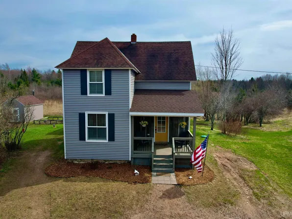 128 Dalton Rd, Skandia, MI 49885