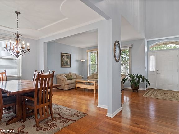 3rd image of 23900 Cahills Way