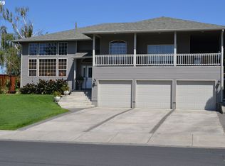 890 W Ridgeway Ave, Hermiston, OR 97838