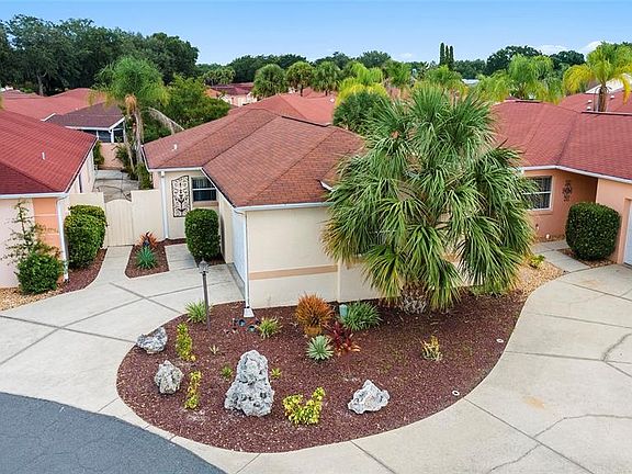 3rd image of 805 Alvarado Pl