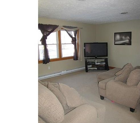 3rd image of 4077 State Route 303