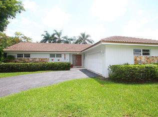 11490 SW 100th St, Miami, FL 33176