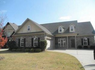 8709 Highlands Dr, Trussville, AL 35173