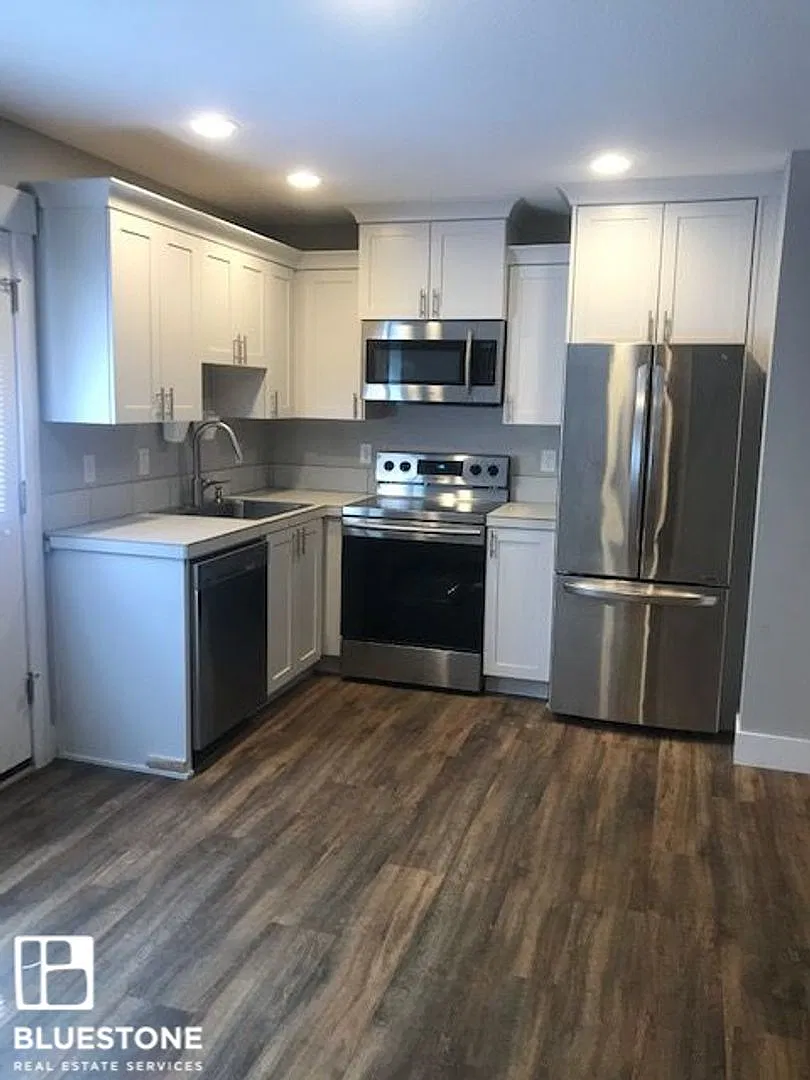 Mdrmnd - 7936 Se Raymond St. — Photo 4