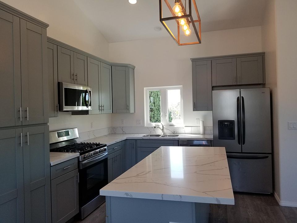 1st image of 4997 Dubois Dr