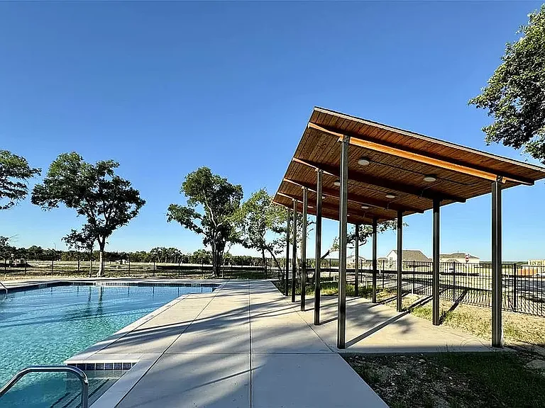 Community pool