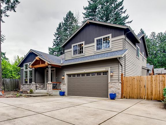 2nd image of 288 SE 24th Ave