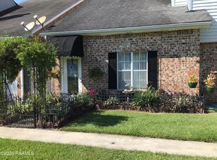 1203 Carriage Light Loop APT B, Youngsville, LA 70592