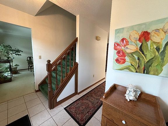 2nd image of 2536 Pandora Dr