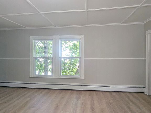 4th image of 56 Silver St APT 9