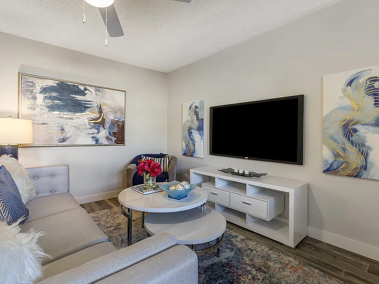 Presidio North Apartments — Photo 6