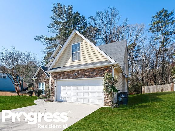 3rd image of 17 Parklin Dr