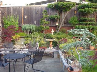 16 Nova Ln, Novato, CA 94945