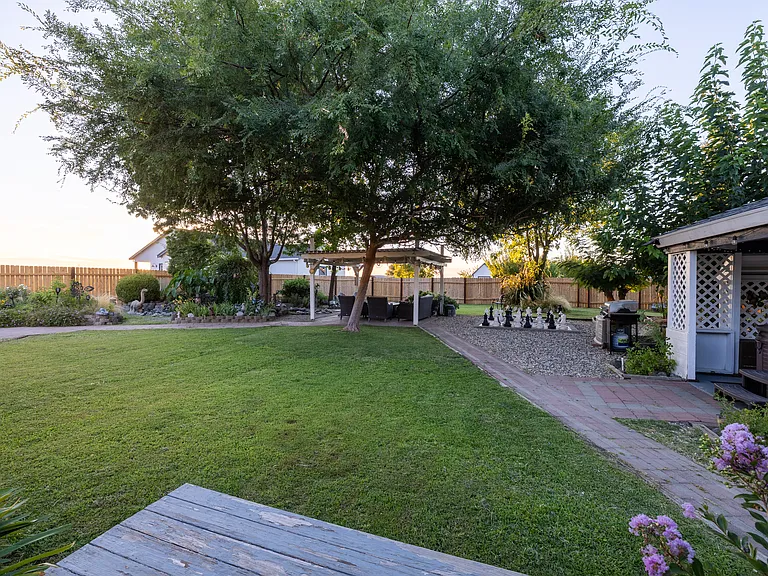 1989 Claimstake Ct — Photo 4