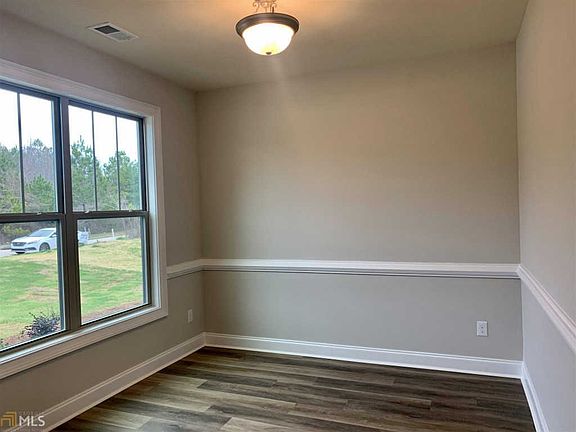 3rd image of 119 Waterford Dr #83