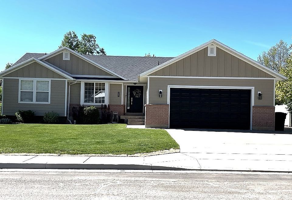 1st image of 367 Deer Valley Dr