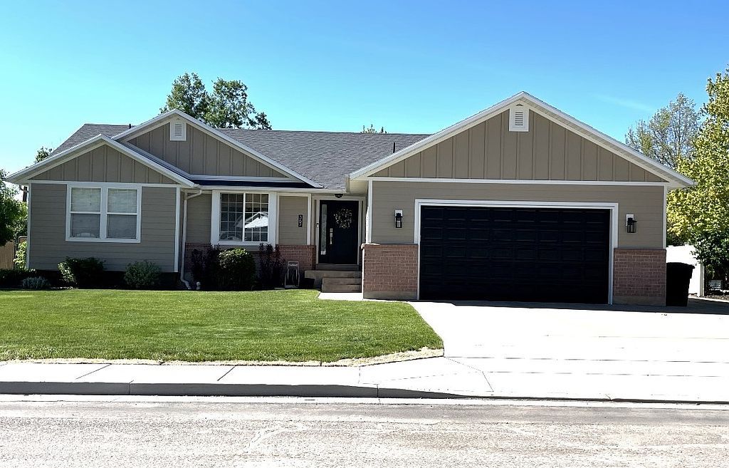367 Deer Valley Dr - Property Image