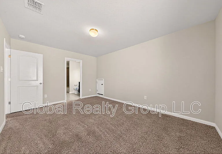 10426 Rosalina Loop — Photo 21