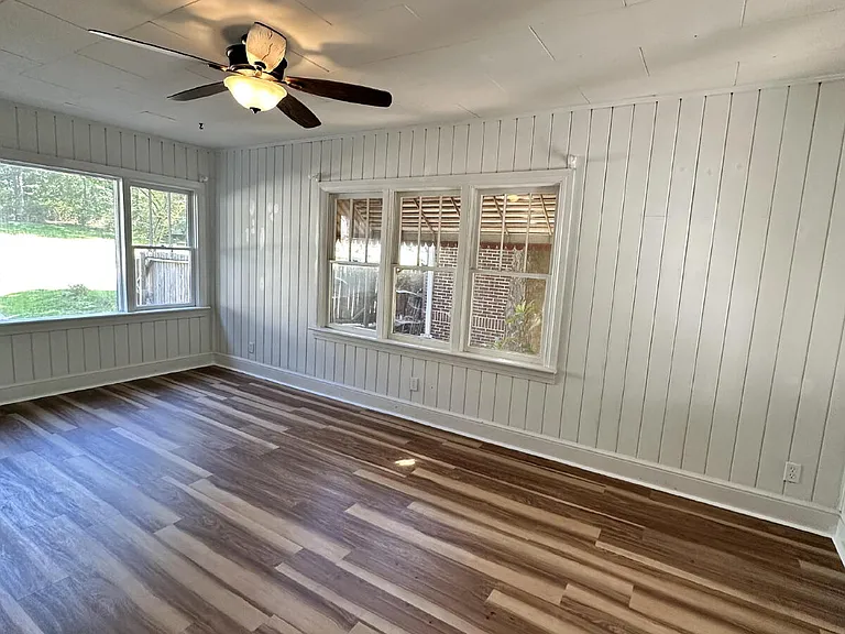 625 Ridgewood Ave — Photo 11