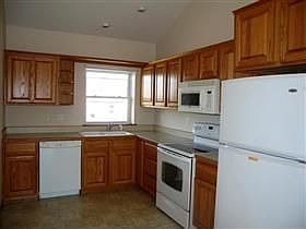 2nd image of 601 Kay Dr