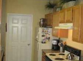 835 N Somerset Ter APT 303, Olathe, KS 66062