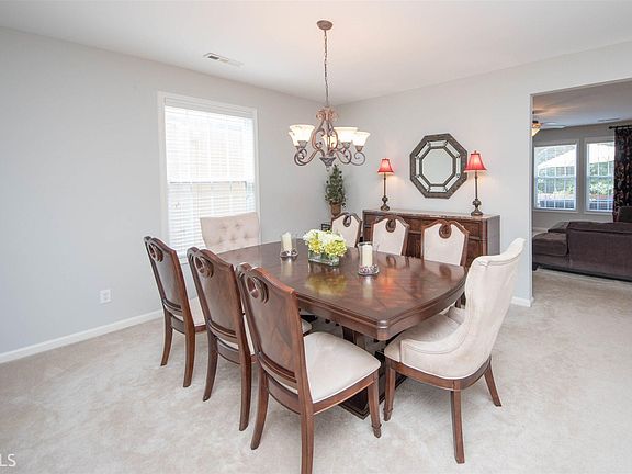 4th image of 222 Independence Ln