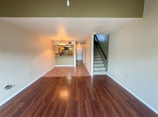 1662 SW 16th St, Gainesville, FL 32608