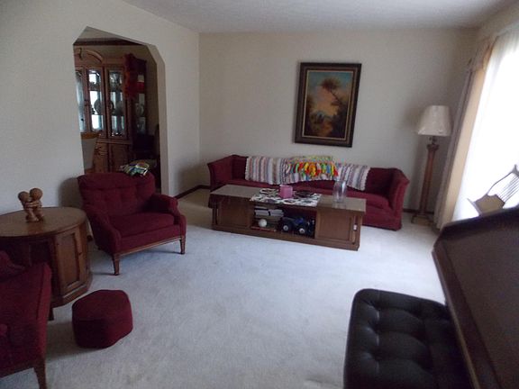 5th image of 10167 Fairfax Dr