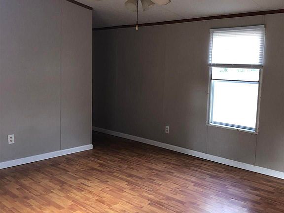 5th image of 1032 W Hope Dr