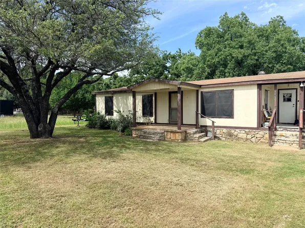 8823 Mid Haven Cir, Granbury, TX 76048