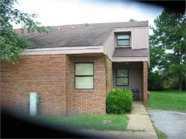 1st image of 2722 Tyndall Dr