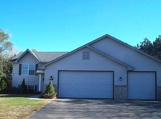 502 Lodge Dr, Jordan, MN 55352
