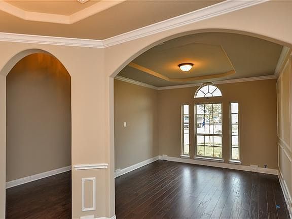 3rd image of 2916 Sendero