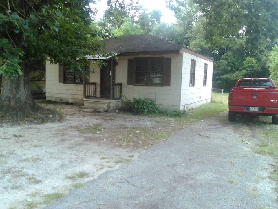 2nd image of 112 Angela Ave