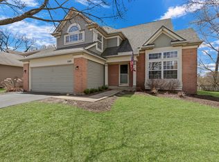 1349 Amherst Ct, Grayslake, IL 60030