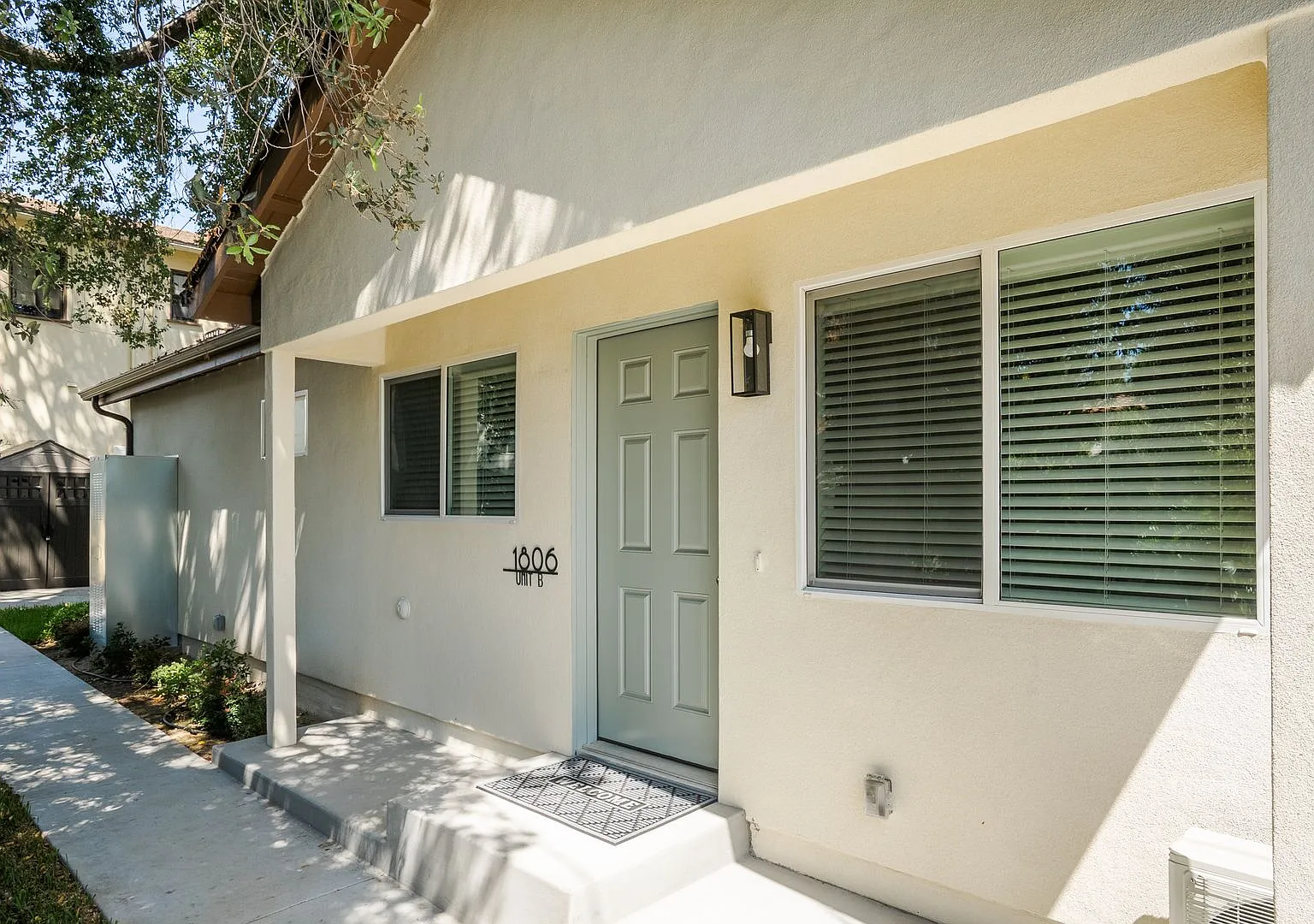 2 Bed | 2 Bath | Alhambra School District — Photo 2