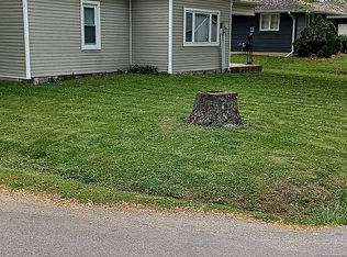 710 Dodge St, Keosauqua, IA 52565