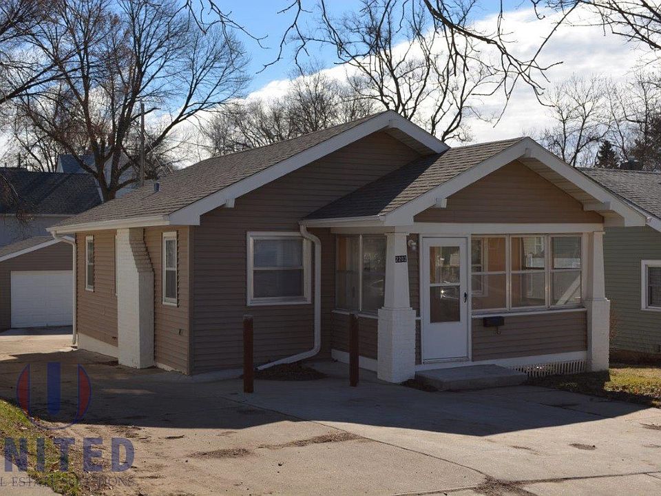 1st image of 2202 S Olive St