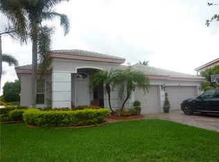 800 NW 168th Ave, Pembroke Pines, FL 33028