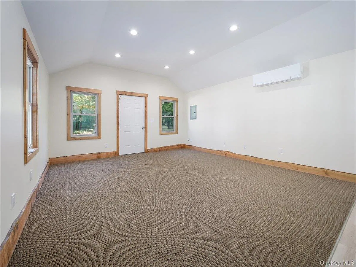 Studio, 1.0 bath, 400 sqft, $2,200 — Photo 4