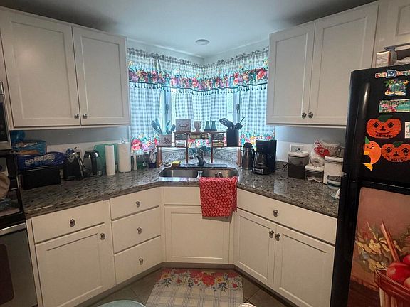 4th image of 546 N Bromley Ave
