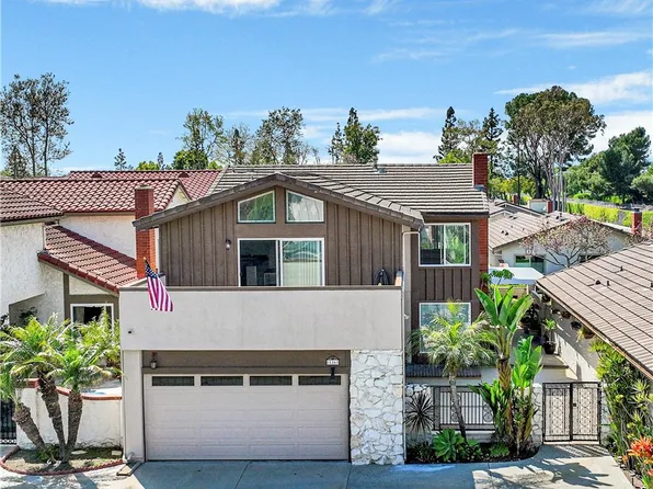11261 Roanoke Ct, Cypress, CA 90630