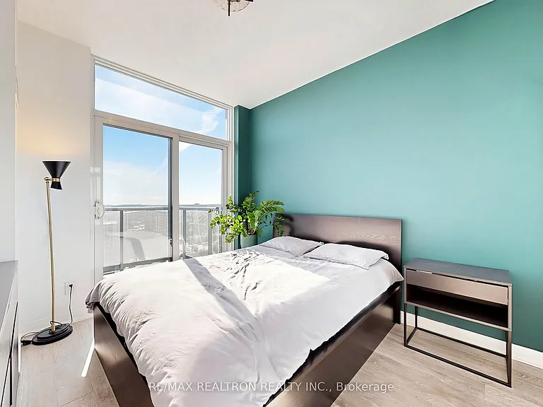 65 Oneida Cres #Penthouse 06 — Photo 22