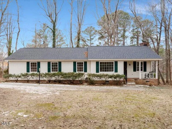 113 Country Brook Ln, Youngsville, NC 27596