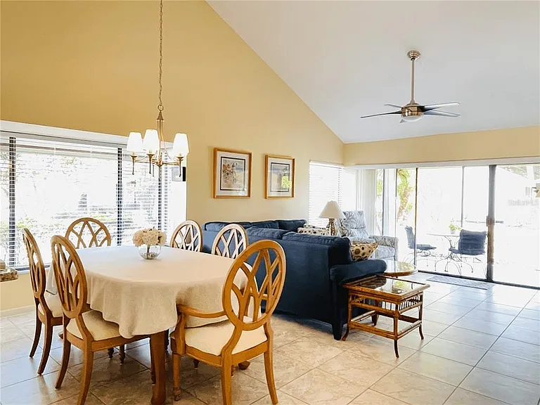 5256 Myrtle Wood #22 — Photo 7