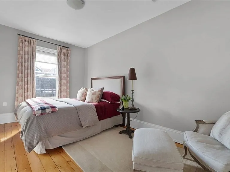 48 Appleton St — Photo 12