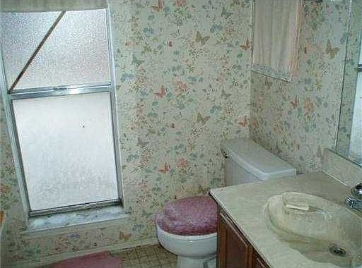 3rd image of 3421 Arapahoe Dr