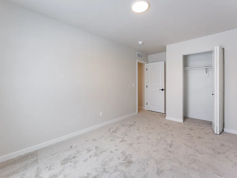 2328 Anchor Ave — Photo 6