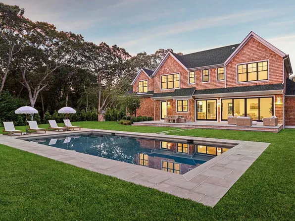 5 White Oak Ln, Southampton, NY 11968